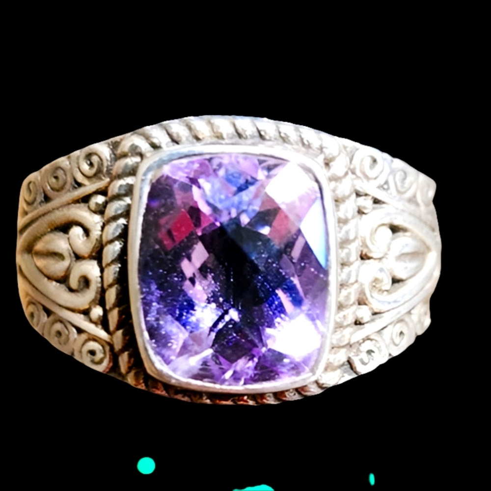 Sterling silver amethyst purple stone ring size 8 Fine jewelry